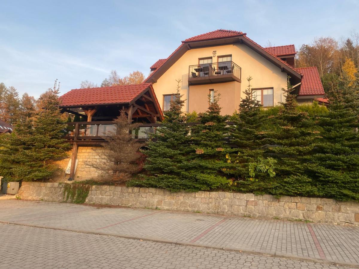 Pokoje Goscinne Emilio Kudowa Zdroj Exterior photo